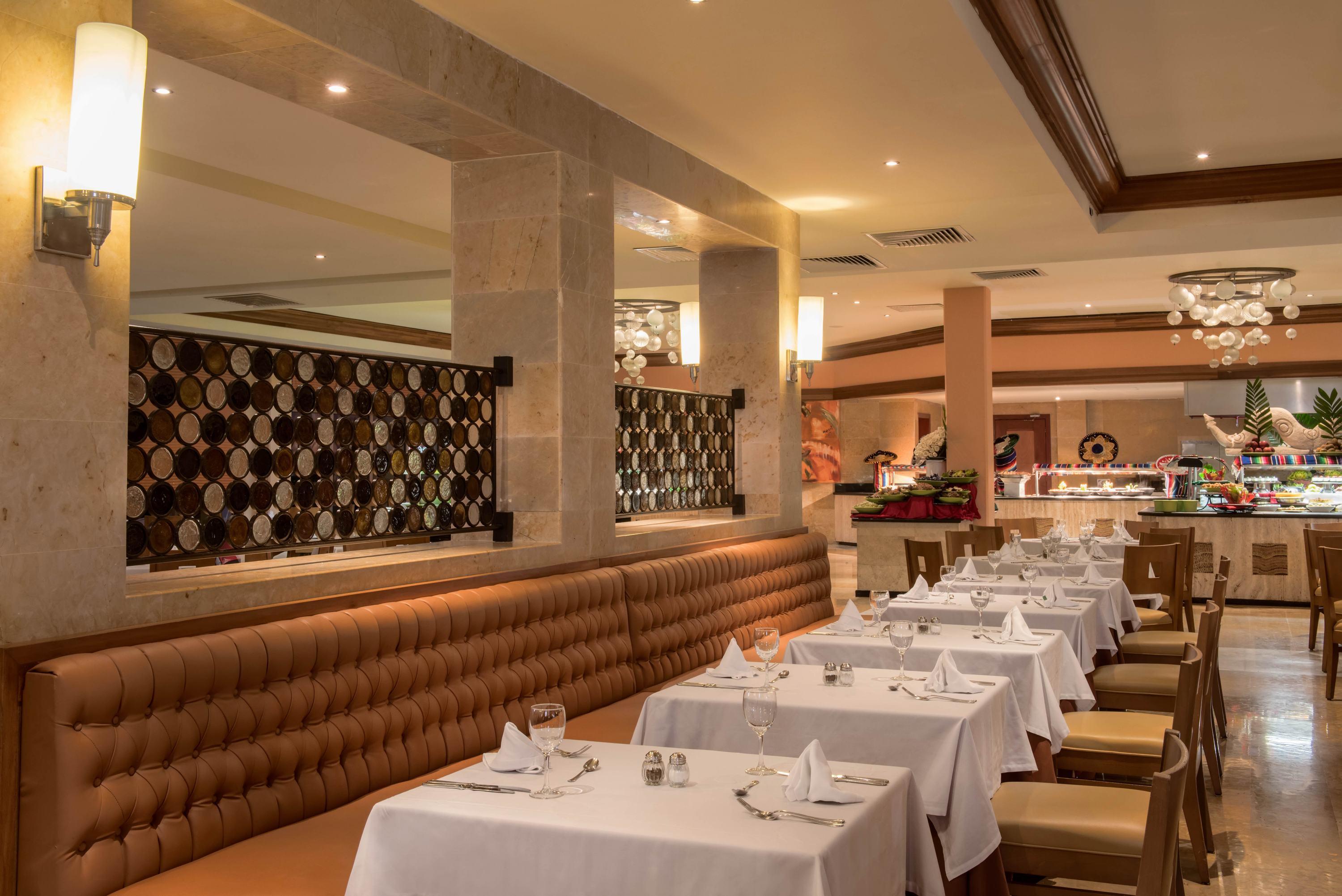 Grand Riviera Princess Playa del Carmen Bagian luar foto The restaurant